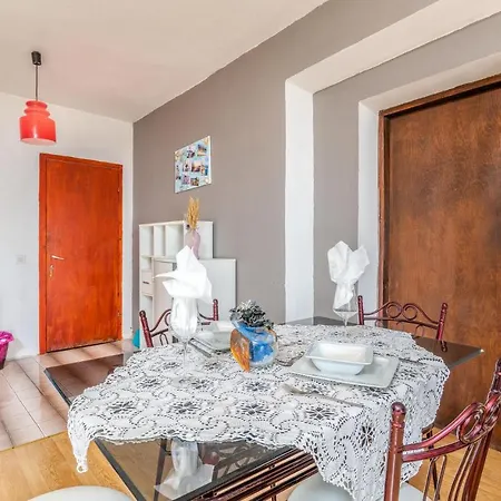 Apartman Lovely In With Wifi Stara Baška