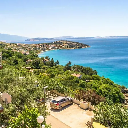 Front In With Wifi Apartment Stara Baska