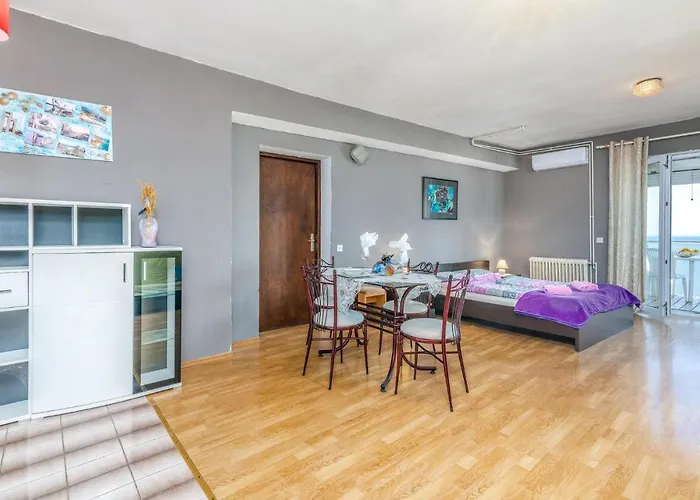 Apartament Lovely In Stara Baška
